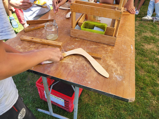 Atelier fabrication des boomerangs de sport et technique de lancer 2022