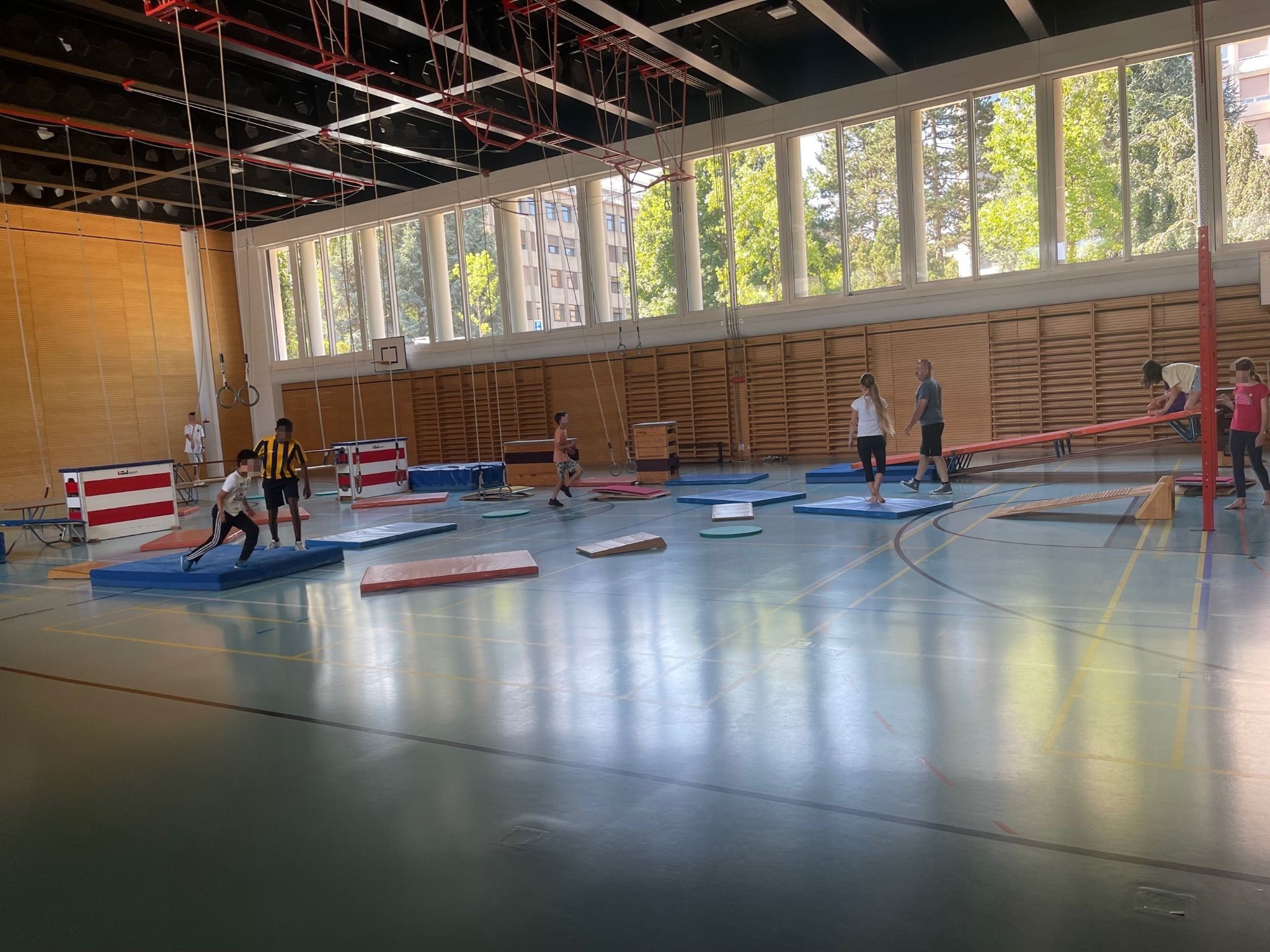 Acrobatie, porté-acrobatique, Parcours, Trampoline 2022