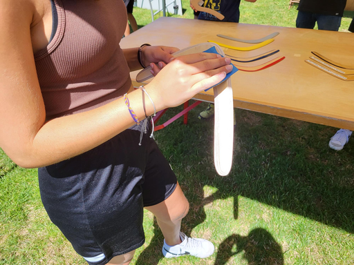 Atelier fabrication des boomerangs de sport et technique de lancer 2022