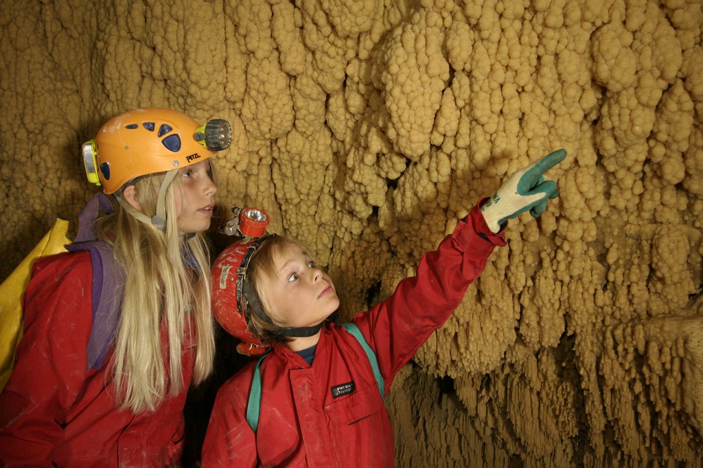 Découverte de la Spéléologie : Visite des grottes de Vallorbe