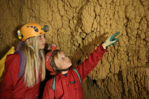 Découverte de la Spéléologie : Visite des grottes de Vallorbe 2020