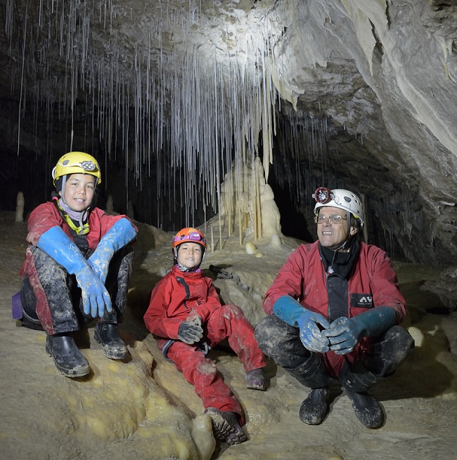 Découverte de la Spéléologie : Visite des grottes de Vallorbe