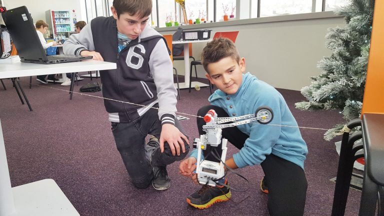 Construire et programmer un robot 2020