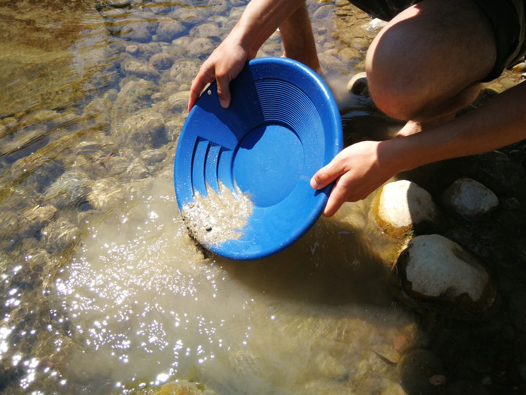 Pour tout l'or et les pierres de Genève